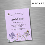 Convite Magnético Festa de aniversário flores silvestres violeta lux<br><div class="desc">Um fundo colorido violeta e lavanda. Decorado com abelhas e pintado flores silvestres em violeta e rosa. Personalize e adicione um nome e detalhes da parte.</div>