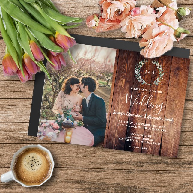 Convite Magnético Folhas russas sobre o monograma de madeira de cele (Rustic watercolor leaves, barn wood photo magnetic wedding invitation.)