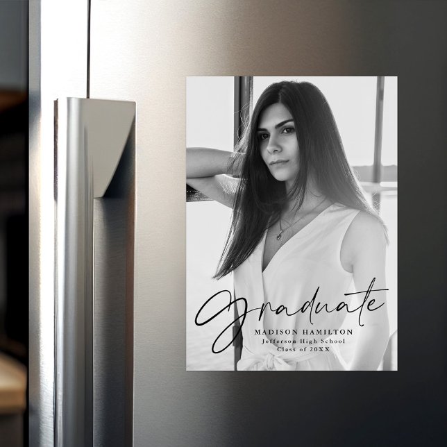 Convite Magnético Graduação de Fotos de Script Preto na moda (Criador carregado)
