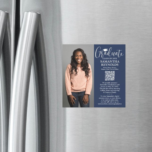 Convite Magnético Marinho de Graduação QR Magnet de Anúncio de Foto  (Criador carregado)