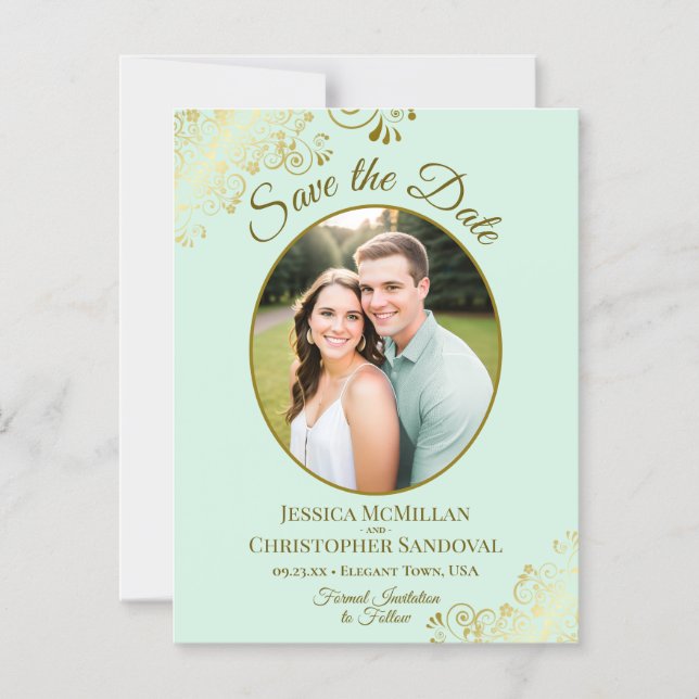 Convite Magnético Mint Green & Gold Wedding Save the Date Oval Photo (Frente)