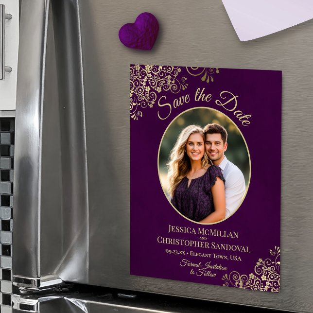 Convite Magnético Plum Purple & Gold Wedding Save Date Oval Photo (Magnetic Back for Easy Display!)
