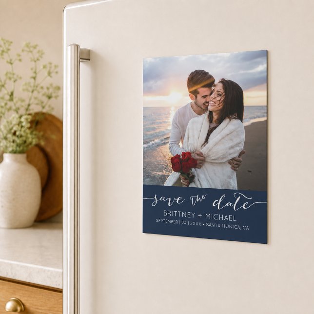 Convite Magnético Simples Foto Azul Marinho Save the Date (Announce your wedding with this custom photo save the date design.)