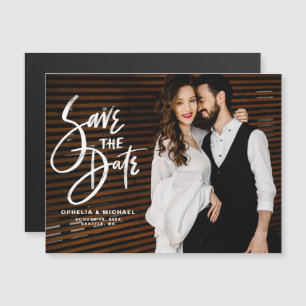 Convite Magnético Tipografia de Script de Pincel Branco Salvar a Fot