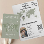Convite  Mapa de Passaportes de Casamento de Verde Sálvia<br><div class="desc">Convite Moderno Boho de Mapa Mundial de Destino de Casamento,  como passaporte,  com seu monograma. Adicione seu código QR. Cor de fundo verde sálvia</div>