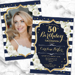 Convite Marinho Azul, Dourado Foto 50º Aniversário<br><div class="desc">Elegante convite floral feminino de 50 anos com sua foto no final do cartão. Design branco de marinho vírgula com ouro brilhante falso. Apresenta faixas marinho azul e branca, rosas brancas, fonte de script e confetti. Perfeito para uma festa de comemoração de na moda adulto. Personalize com seus próprios detalhes....</div>