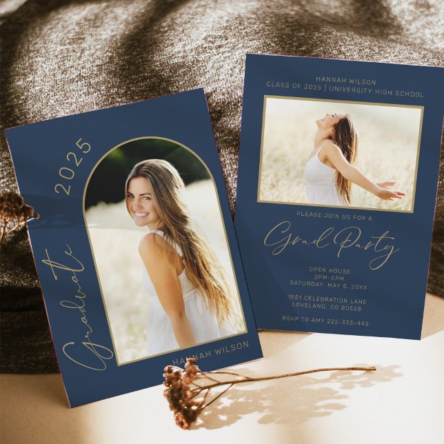 Convite Marinho de arco moderno Festa de formatura azul (Criador carregado)