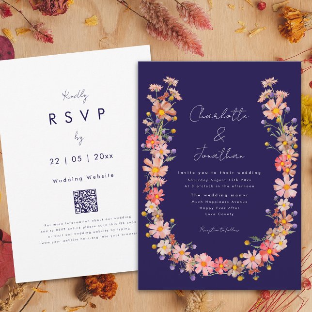Convite Marinho de flor selvagem Casamento outono azul (Wildflower wreath fall navy blue wedding invitation with dried flowers and boho whimsical script)