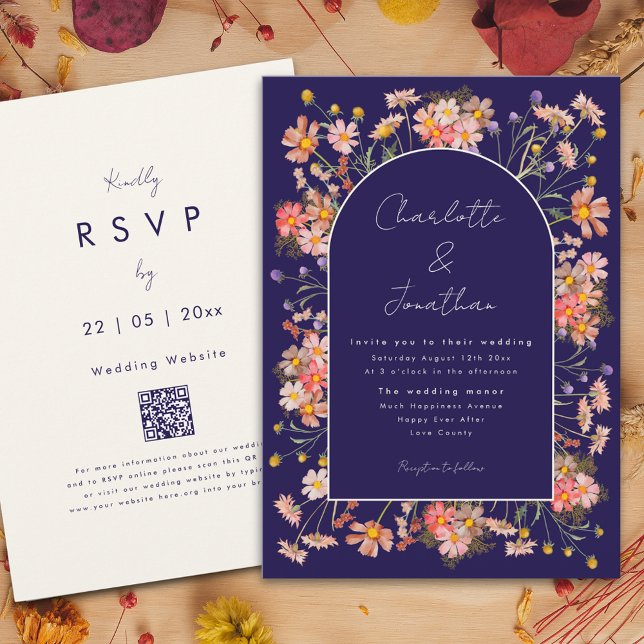 Convite Marinho de flor selvagem Casamento outono azul Ter (Wildflower arch boho script navy blue terracotta burnt orange fall wedding invitation)