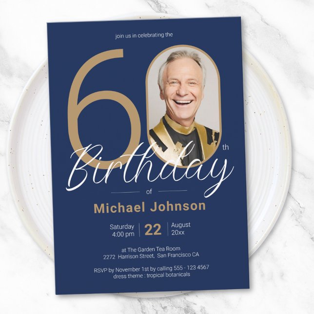 Convite Marinho de Foto Personalizado Simples Azul 60º Ani (Simple Custom Photo Navy Blue 60th Birthday Invitation)