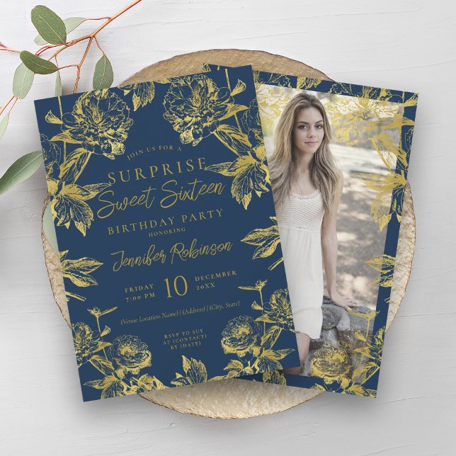 Convite Marinho Dourado Foto oral SURPRISE Sweet 16 (Navy Gold Floral Photo SURPRISE Sweet 16 Invitation)