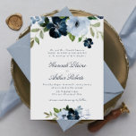 Convite marinho elegante e casamento floral azul claro<br><div class="desc">Um design azul de casamento com flores azuis e folhagem. Um design perfeito para o seu casamento de inverno e primavera. Você pode personalizar o texto e os detalhes da cor neste convite de casamento.</div>