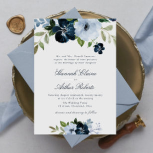 Convite marinho elegante e casamento floral azul claro