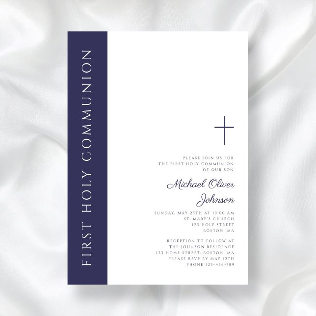 Convite Marinho Elegante moderno Blue Cross Primeira Comun (Modern Elegant Navy Blue Cross First Communion Invitation)
