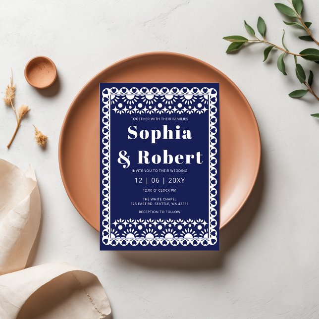 Convite Marinho Fiesta Mexicano Papel Picado Boho Casament (Mexican Fiesta Navy Papel Picado Boho Wedding Invitation)