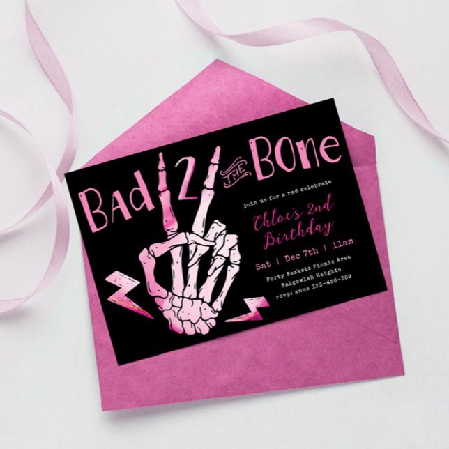 Convite Mau Dois Convidam as Meninas Ósseas no Segundo Ani (Criador carregado)