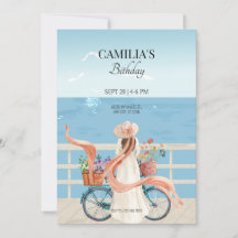 Menina de bicicleta de verão do Oceano Azul
