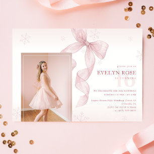 Convite Menina Floco de Neve com Laço Rosa de Inverno Foto