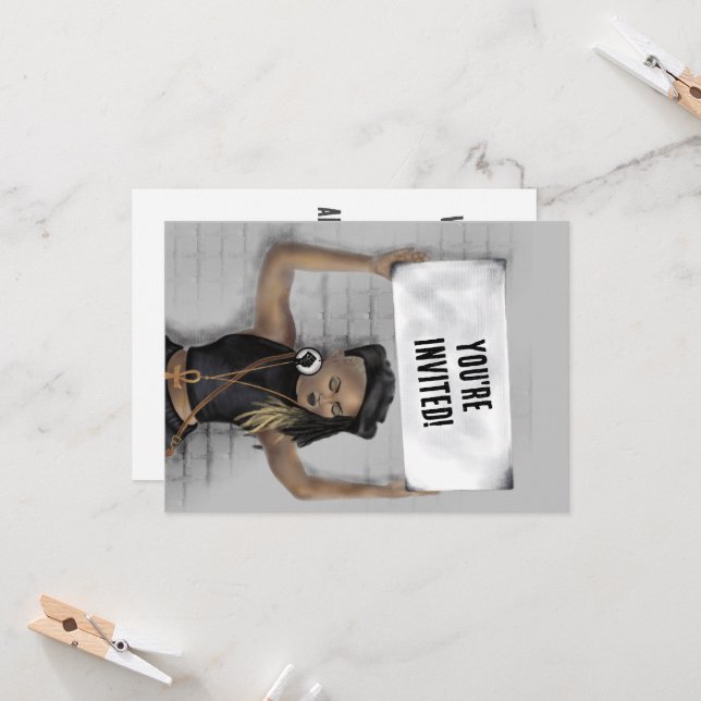 Convite Menina negra segurando um cartaz (Frente/Verso In Situ)