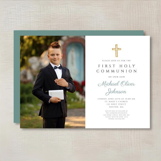 Convite Menino Foto Cruz Verde Elegante Primeira Comunhão  (Elegant Green Cross Photo Boy First Communion Invitation)