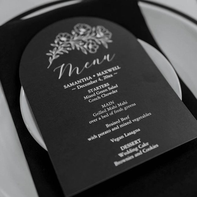 Convite Menu de Casamento Floral Negro e Branco (Black and white wedding stationery features a menu card by Do Tell A Belle)