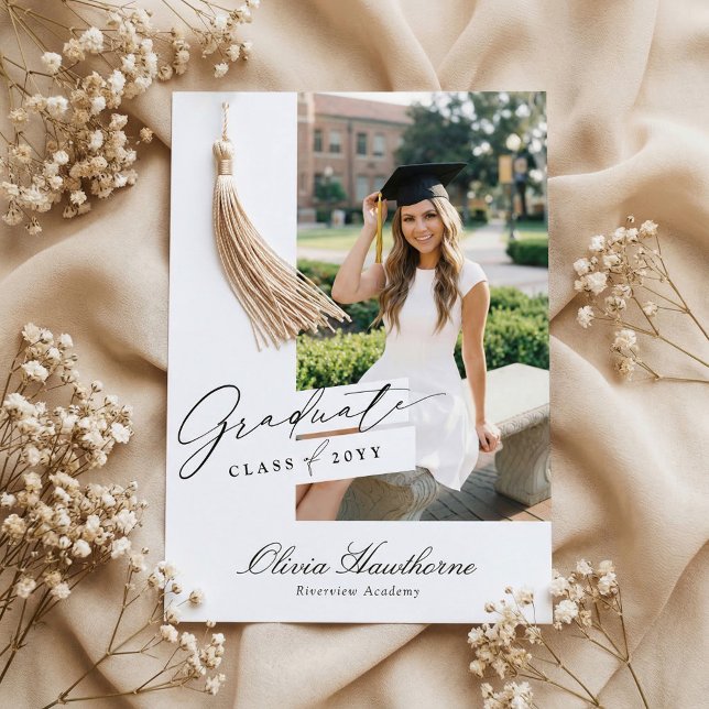 Convite Minimal Elegant Graduate Photo Graduation Party (Minimal Elegant Graduate Photo Graduation Party Invitation)