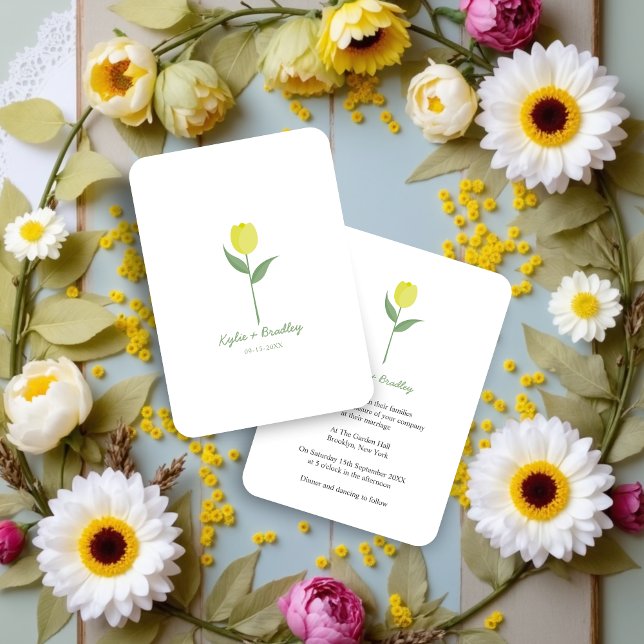 Convite Minimalist Yellow Tulip (Minimalist design with a yellow tulip is elegant and simple as the current trend in weddings marks.)