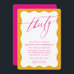 Convite MINIMALISTA 30 de onda caligráfica rosa-amarelo<br><div class="desc">por kat massard / WWW.SIMPLYSWEETPAPERIE.COM Adorem o design,  mas gostariam de ver algumas mudanças - outro esquema de cores,  produto,  adicionar uma fotografia ou adaptar para uma ocasião diferente - sem preocupações,  simplesmente contactem-me,  kat@simplysweetPAPERIE.com Tenho o prazer de ajudar!</div>