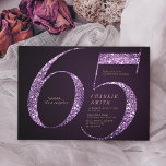 Convite Minúscula moderna brilho roxo 65 anos<br><div class="desc">O moderno minimalista 65º convite de aniversário apresenta o na moda faux púrpura glitter número 65 e os detalhes do seu partido em fontes douradas clássicas em fundo roxo profundo, simples e elegante convite para o aniversário do marco de surpresa do excelente. a cor de fundo pode ser alterada para...</div>