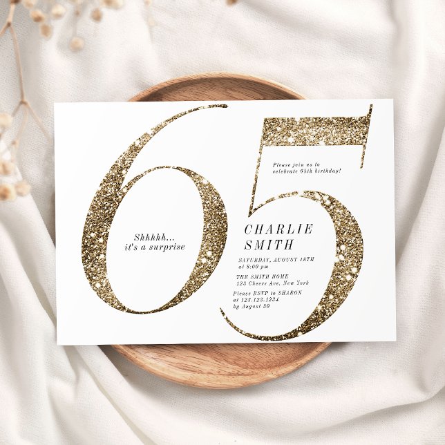 Convite Minúsculo e moderno brilho do ouro a 65 anos (Modern minimalist faux gold glitter 65th birthday invitation)