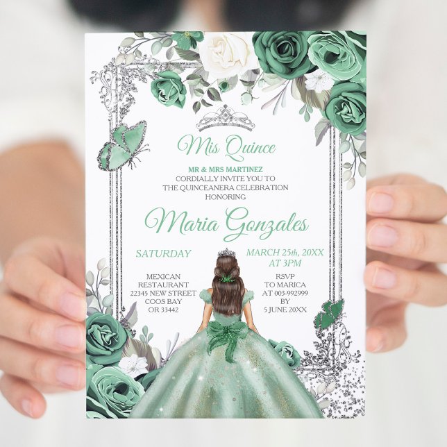 Convite Mis Quince Dusty Green & Silver Floral Quinceanera (Criador carregado)