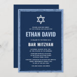 Convite mitzvah, bar azul escuro, com limite aprox<br><div class="desc">O bar mitzvah moderno e escuro convida com uma borda azul mais clara e dura. Você pode alterar as cores da fonte com a ferramenta design. Acima do convite está uma estrela branca de David. Para mais produtos,  solicitações personalizadas,  vendas,  notícias e muito mais,  siga-nos no Facebook: @chaistationery</div>