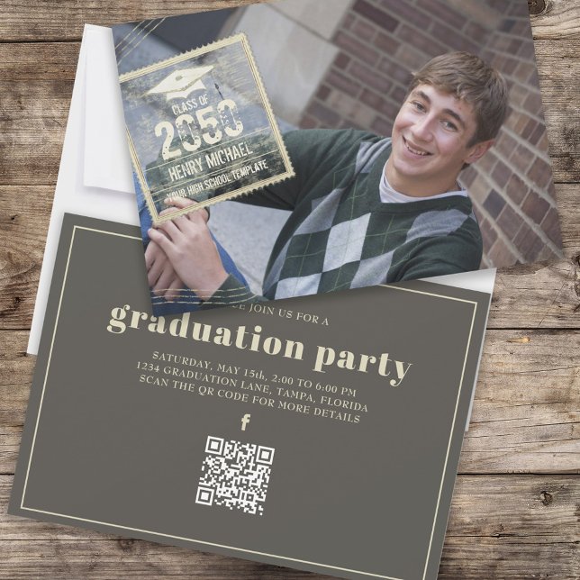 Convite Modelo de Foto Simples Moderno do formando Dourado (Graduation photo invitation announcement template)