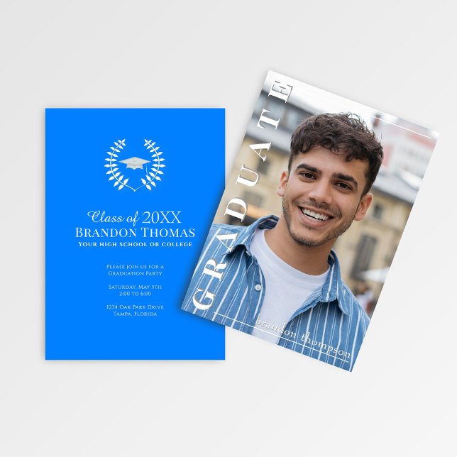 Convite Modern Blue Vertical Name Graduation Photo Card (Bold blue graduation announcement featuring vertical “Graduate” text and customizable party info.)
