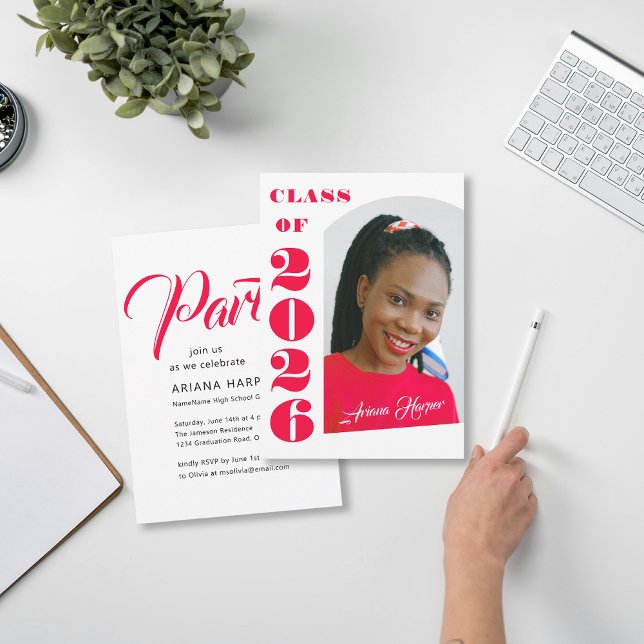 Convite Modern Bold Pink Script Graduation Party (Criador carregado)