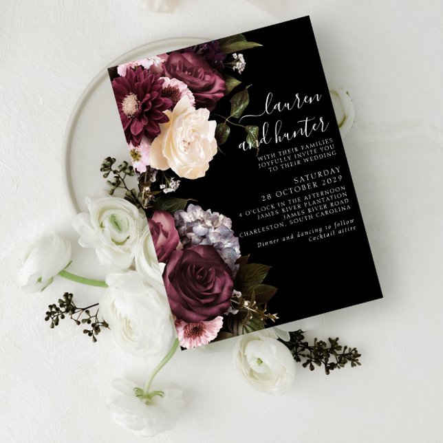 Convite Modern Dark Moody Burgundy Script Floral Casamento (Criador carregado)