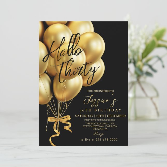 Convite Modern  Gold Script Black Hello Thirty Birthday (Em pé/Frente)