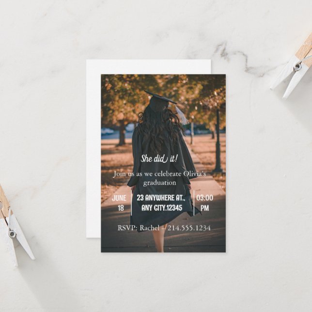 Convite Modern Graduation Photo Invitation for Her | (Frente/Verso In Situ)