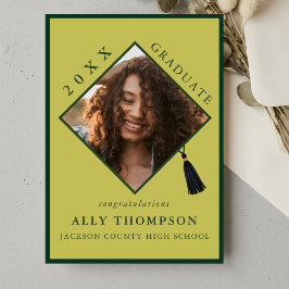 Convite Modern Green Graduation Cap Photo Announcement