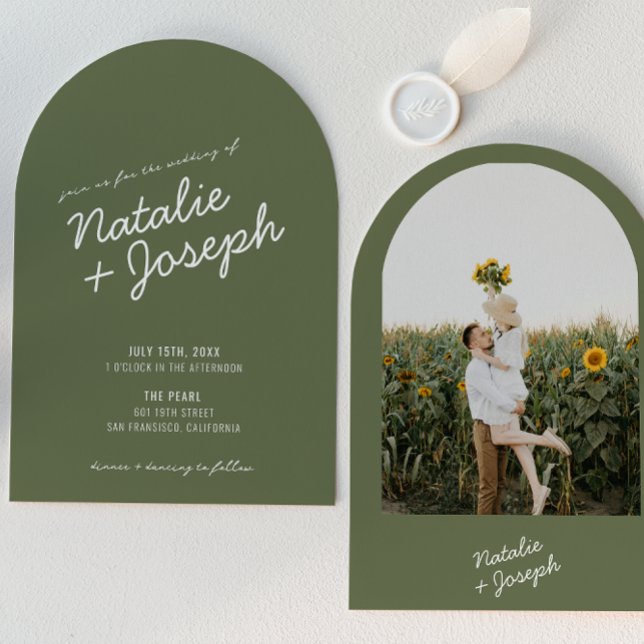 Convite Modern Green Whimsical Summer Photo Wedding Arched (Criador carregado)