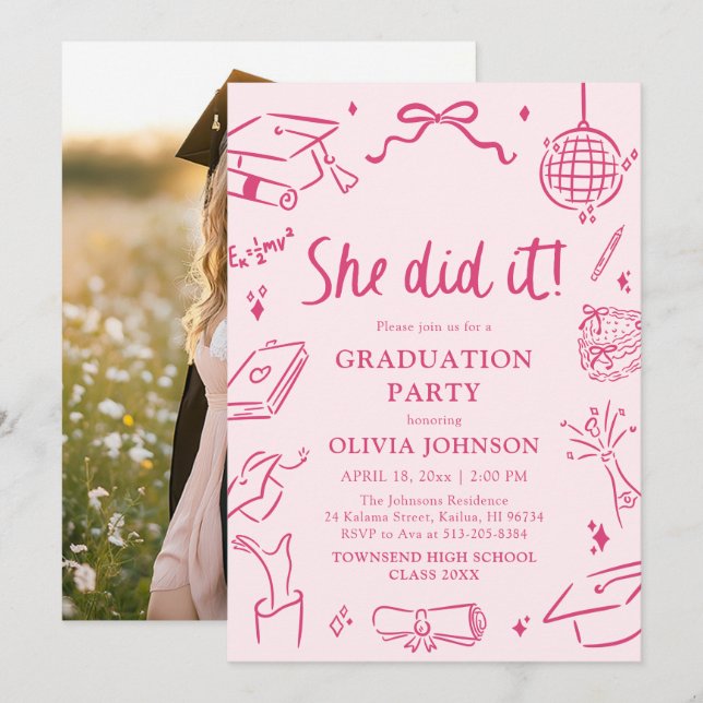 Convite Modern Hand Drawn She did it Pink Graduation Party (Frente/Verso)