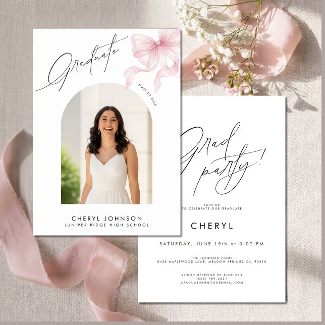 Convite Modern Pink Bow Photo Graduation Party Invitation (Criador carregado)