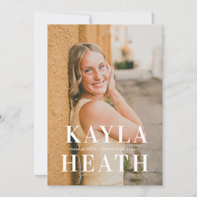 Convite Modern Serif Graduation Announcement (Frente)
