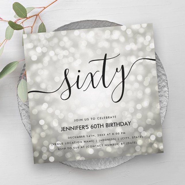 Convite Modern Silver Glitter Luz 60º Aniversário (Modern Silver Glitter Lights 60th Birthday Invitation)