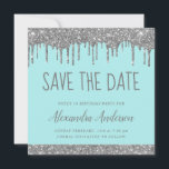 Convite Modern Silver Teal Glitter Sweet 16 Salve a data<br><div class="desc">Silver de luxo e Teal Aqua Blue Sparkly Drivendo Glitter Doce Dezesseis - Festa de aniversário de 16 Raparigas Salvem o Convite de Encontro. Este convite feminino é perfeito para a Festa de aniversário Sparkle Glitter Sweet 16ª,  que procura celebrar na Rosa Rosa Rosa Rosa Rosa Dourada.</div>