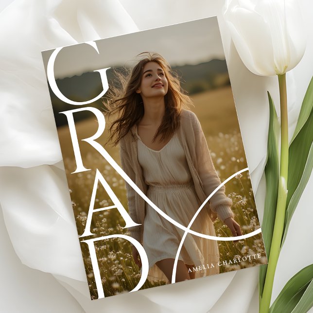 Convite Modern Typography Photo Overlay Graduation Party (Criador carregado)