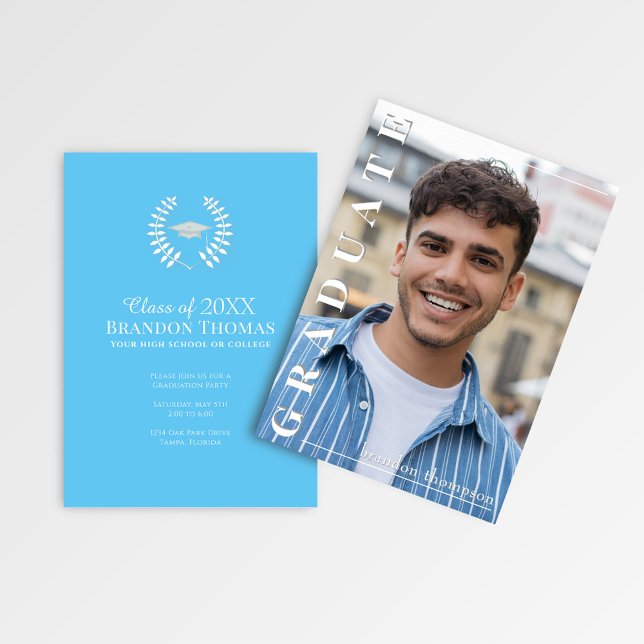 Convite Modern Vertical Name Graduation Photo Announcement (Modern graduation card with vertical name text and full photo layout)