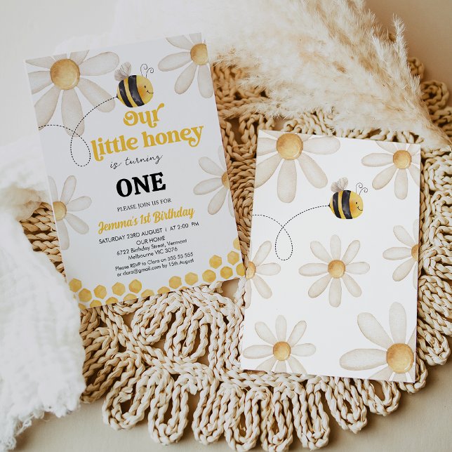Convite Modern Yellow Daisy Bee Our Honey Birthday (Little Honey Bee 1st Birthday Invitation Template, Daisies Honey Bee Birthday Invitation Bumble Bee )