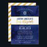 Convite MODERNO BAR MITZVAH azul-escuro tipo ouro<br><div class="desc">pelo kat massard >> kat@simplysweetPAPERIE.com <<< design de convite de tendência para o BAR do seu filho MITZVAH Setup como modelo, é simples você adicionar seus próprios detalhes ou clicar no botão personalizar e você pode adicionar ou alterar texto, fontes, tamanhos etc. DICA: 1. Para alterar/mover gráficos / alterar a...</div>