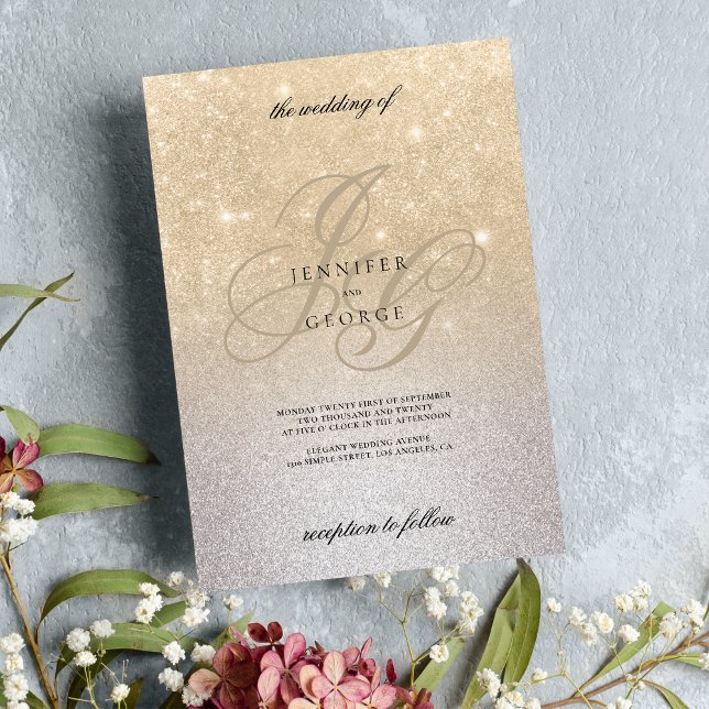 Convite Monograma de ouro prateado em pratos de casamento  (Silver gold monogram initals ombre glitter wedding invitation)